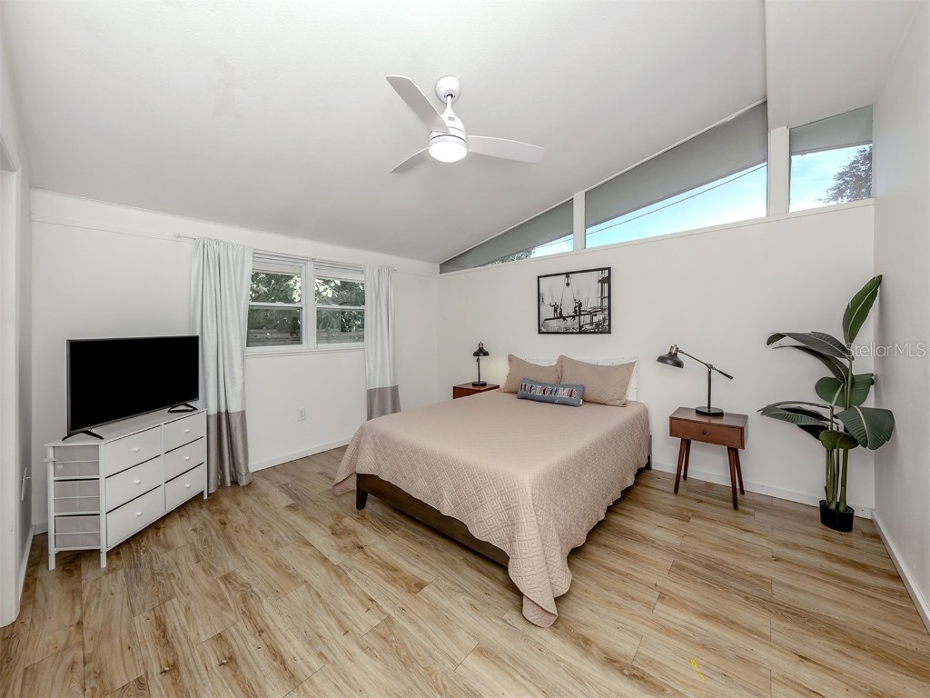 2933 Michigan Street Sarasota FL 34237 A4670291 image18