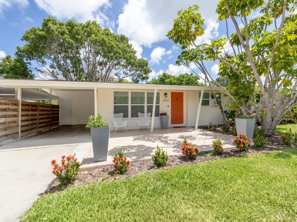 2933 Michigan Street Sarasota FL 34237 A4670291 image2