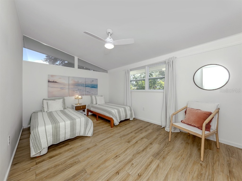 2933 Michigan Street Sarasota FL 34237 A4670291 image20