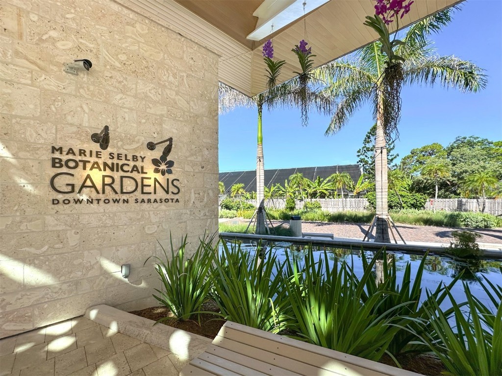 2933 Michigan Street Sarasota FL 34237 A4670291 image33