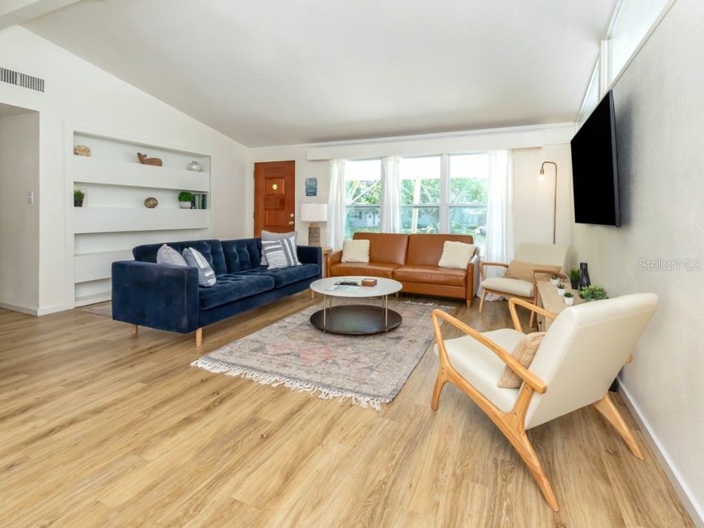 2933 Michigan Street Sarasota FL 34237 A4670291 image4