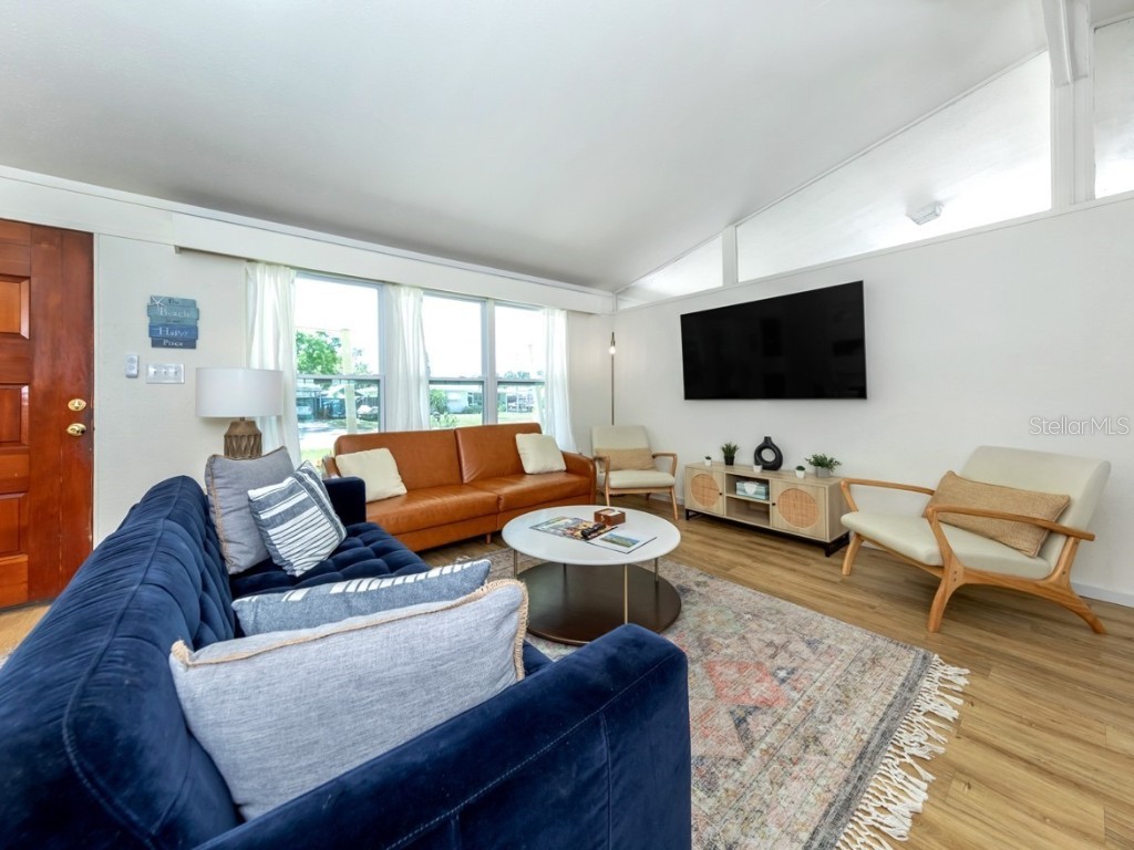 2933 Michigan Street Sarasota FL 34237 A4670291 image8