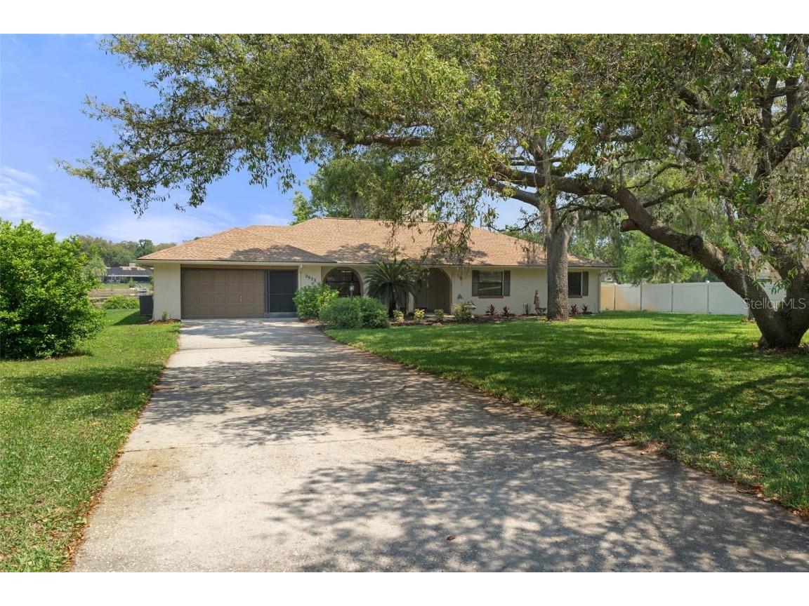 2933 S Skyline Drive Inverness FL 34450 - COMMUNITY LAKE W7874325 image1