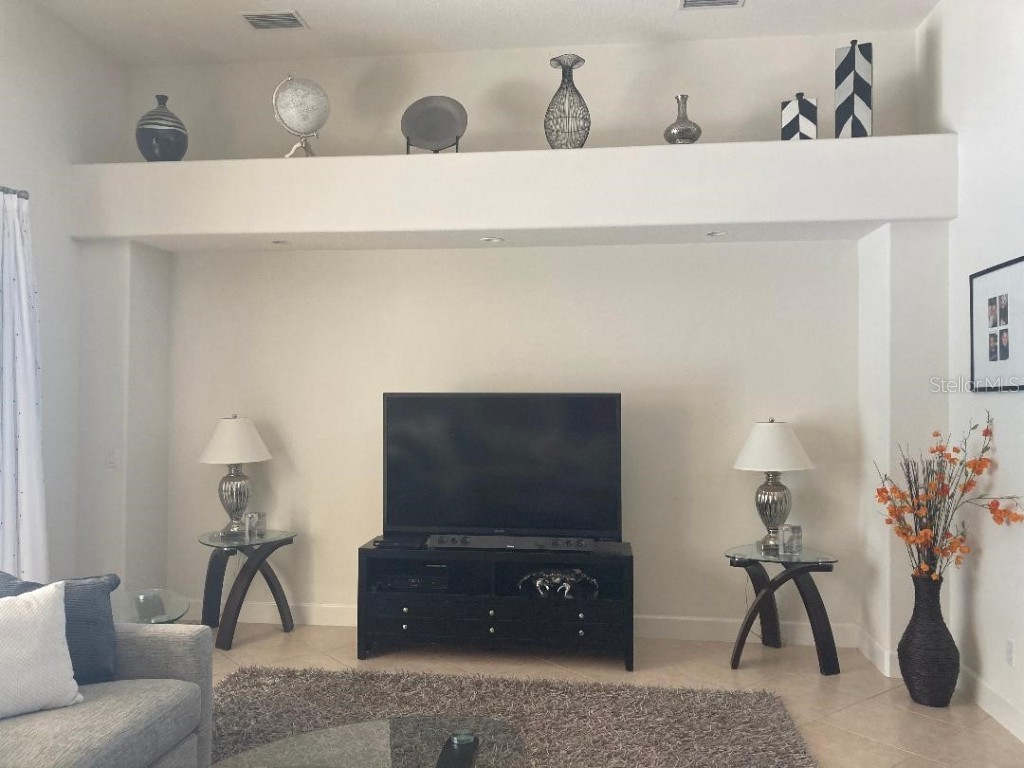 2933 Seasons Boulevard Sarasota FL 34240 A4676040 image11