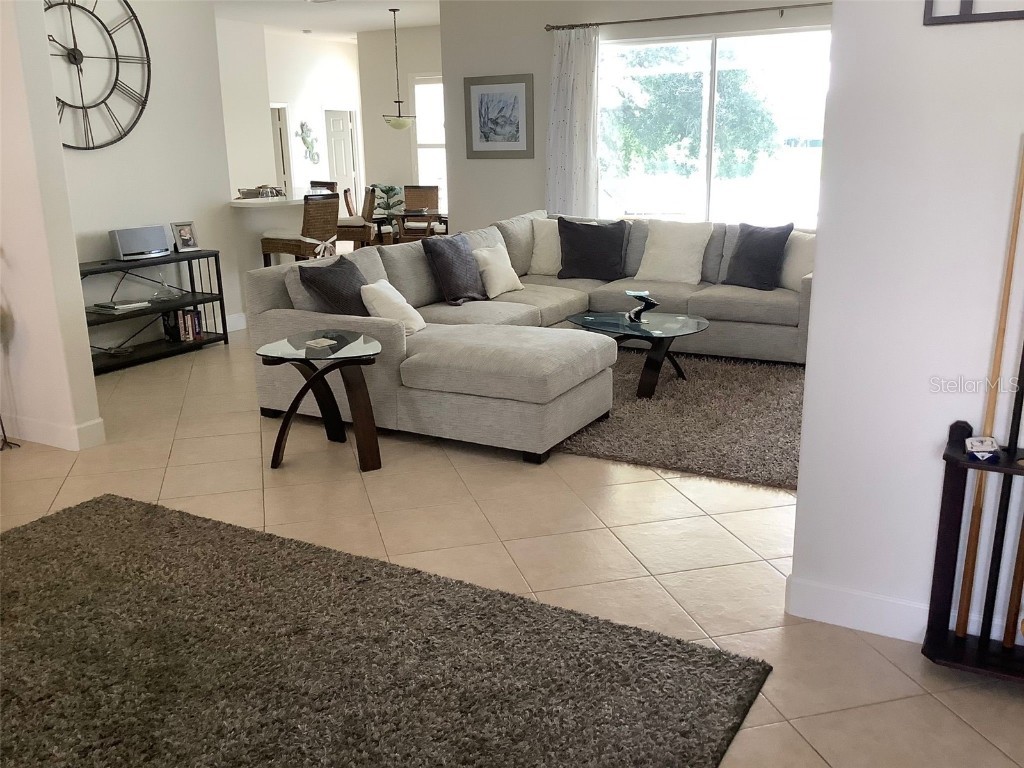 2933 Seasons Boulevard Sarasota FL 34240 A4676040 image5