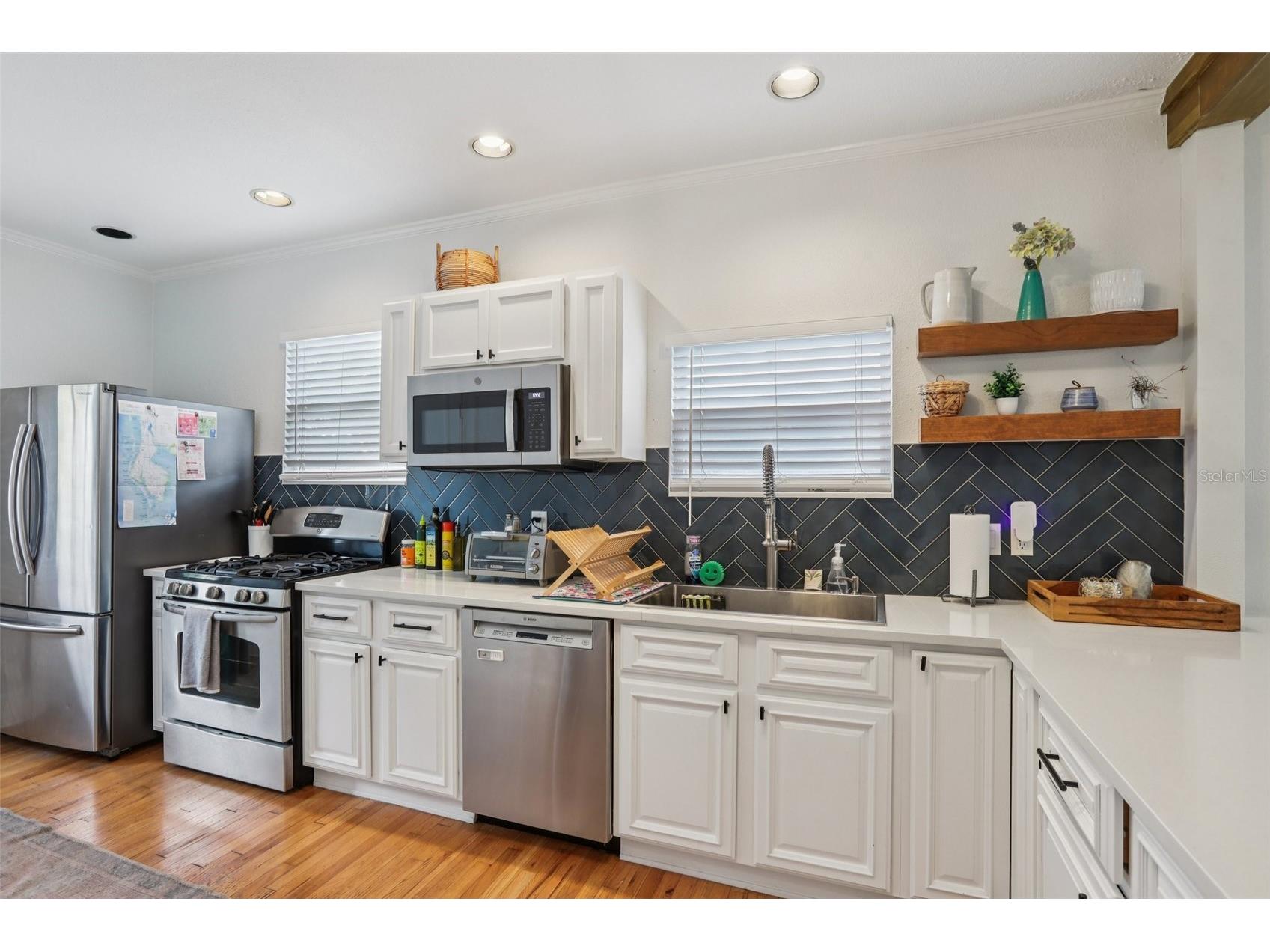 2934 6th Avenue N Saint Petersburg FL 33713 TB8494981 image8