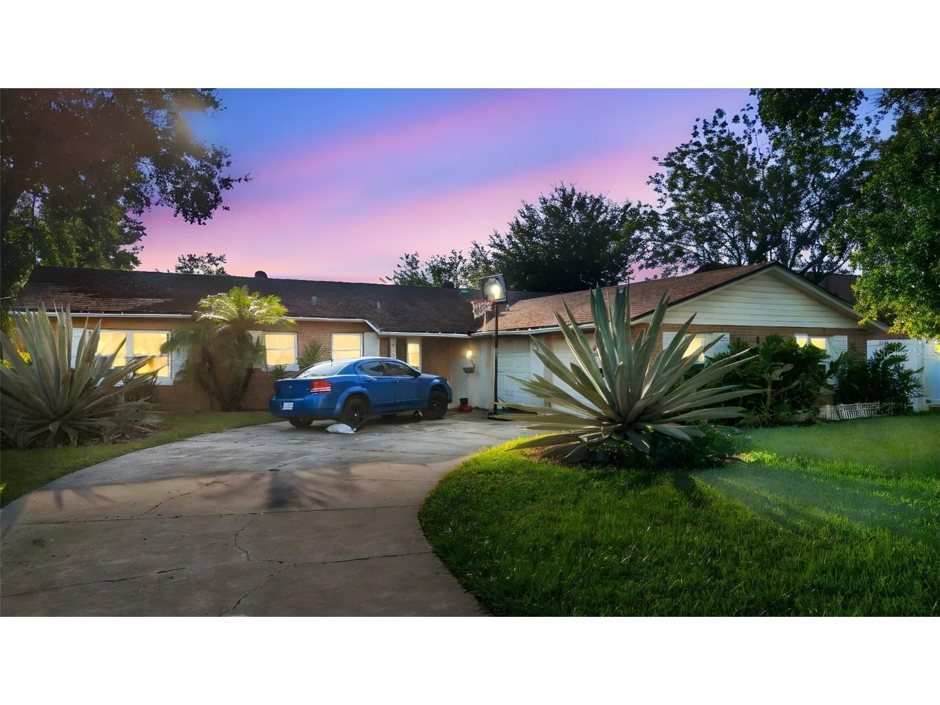 2934 Marathon Avenue Orlando FL 32805 - Clear Lake O6338289 image1