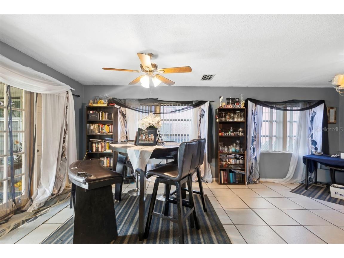 2934 Marathon Avenue Orlando FL 32805 - Clear Lake O6338289 image17