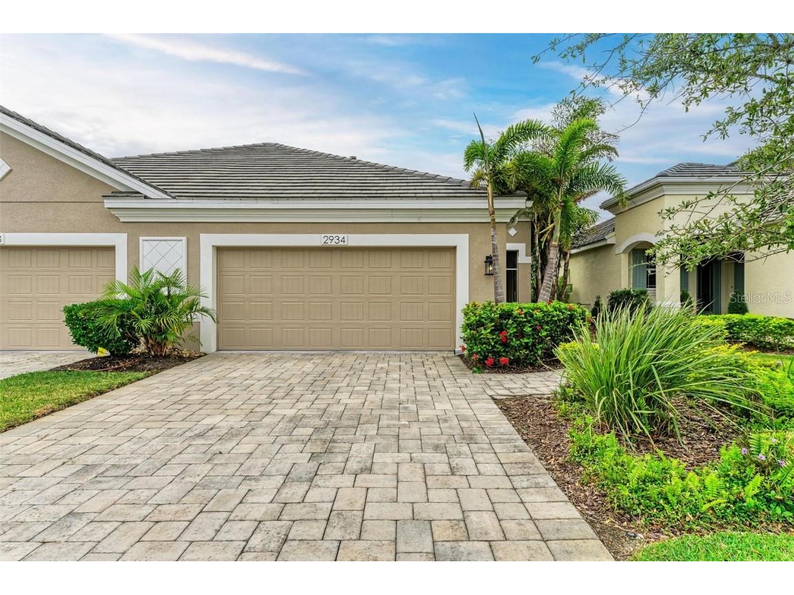 2934 Trustee Avenue Sarasota FL 34243 A4626496 image1