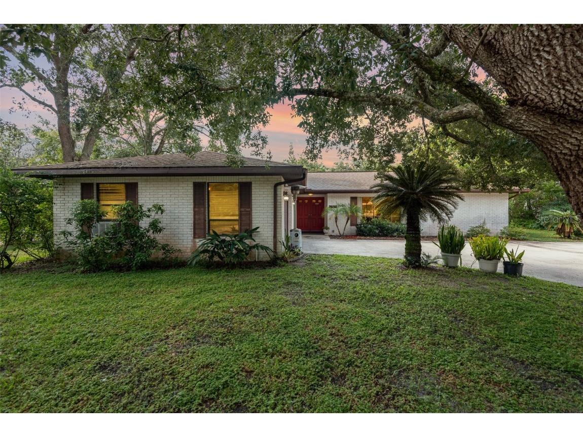 2935 Elmwood Court Titusville FL 32780 V4932587 image1