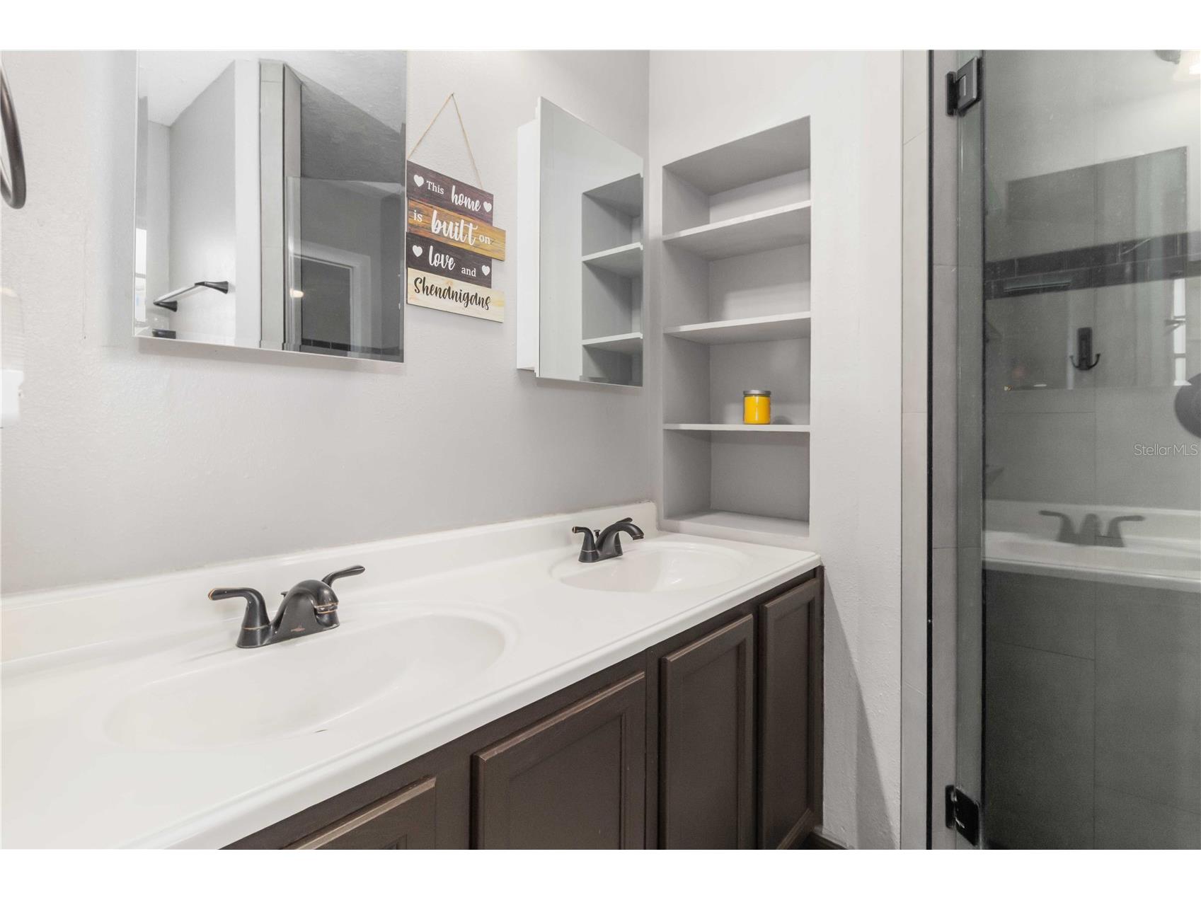 2935 Forest Circle Seffner FL 33584 TB8492094 image18