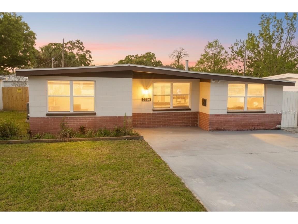 2936 39th Avenue N Saint Petersburg FL 33714 TB8367699 image1