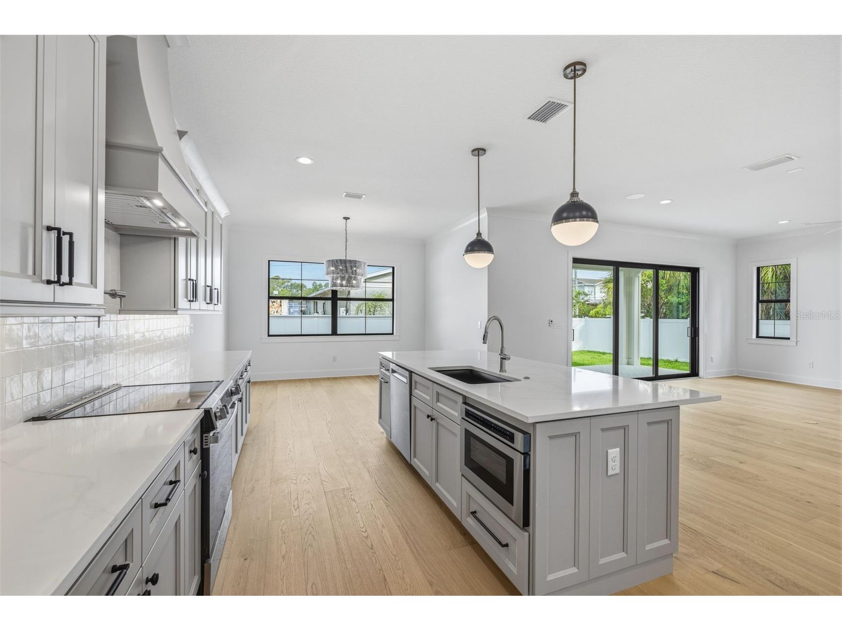 2936 W Rogers Avenue Tampa FL 33611 TB8463818 image12