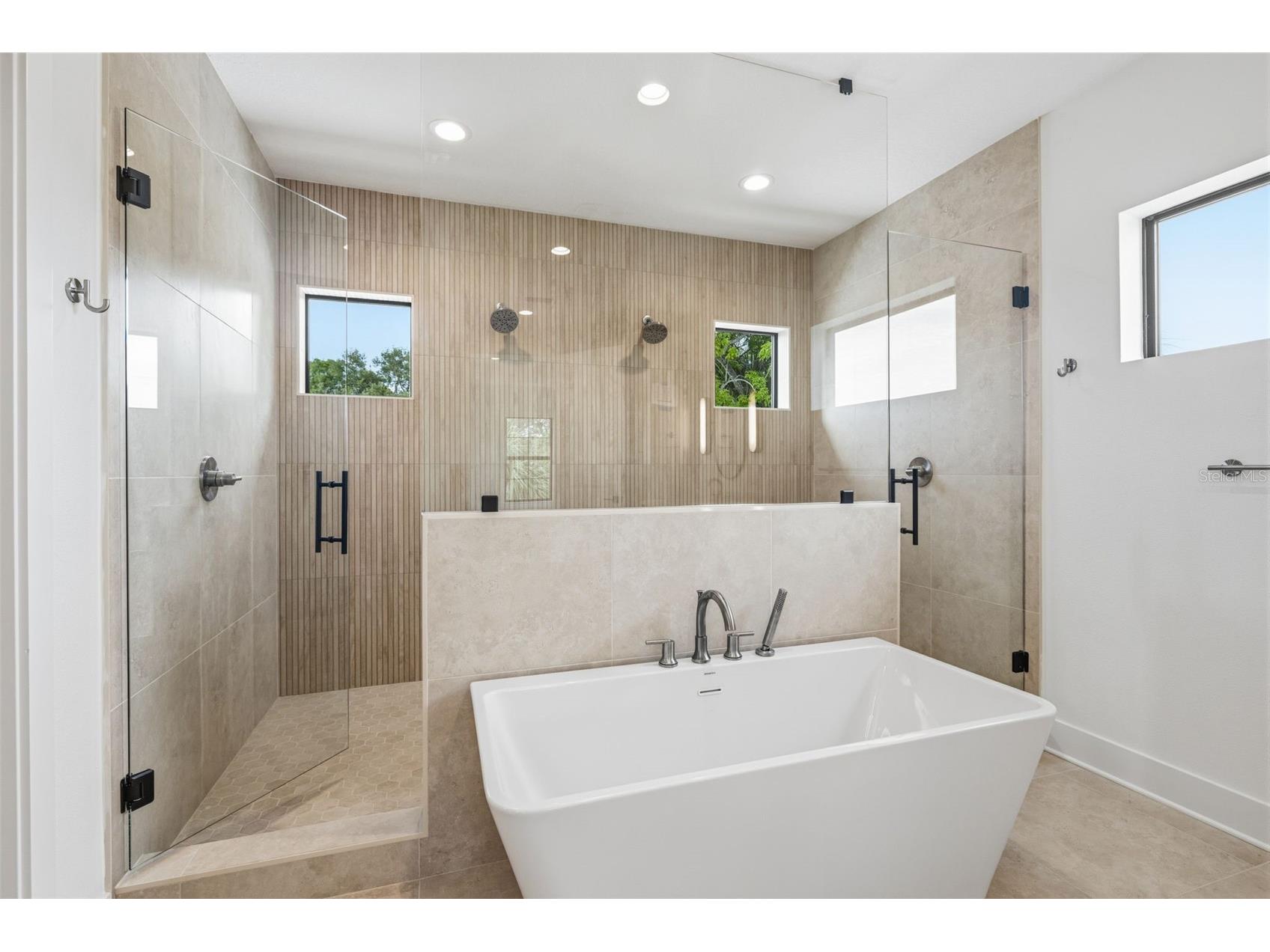 2936 W Rogers Avenue Tampa FL 33611 TB8463818 image31