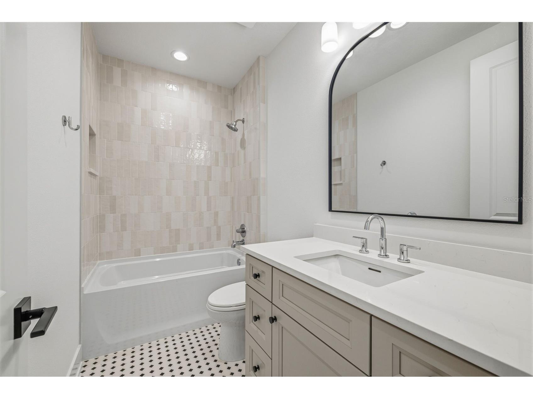2936 W Rogers Avenue Tampa FL 33611 TB8463818 image41