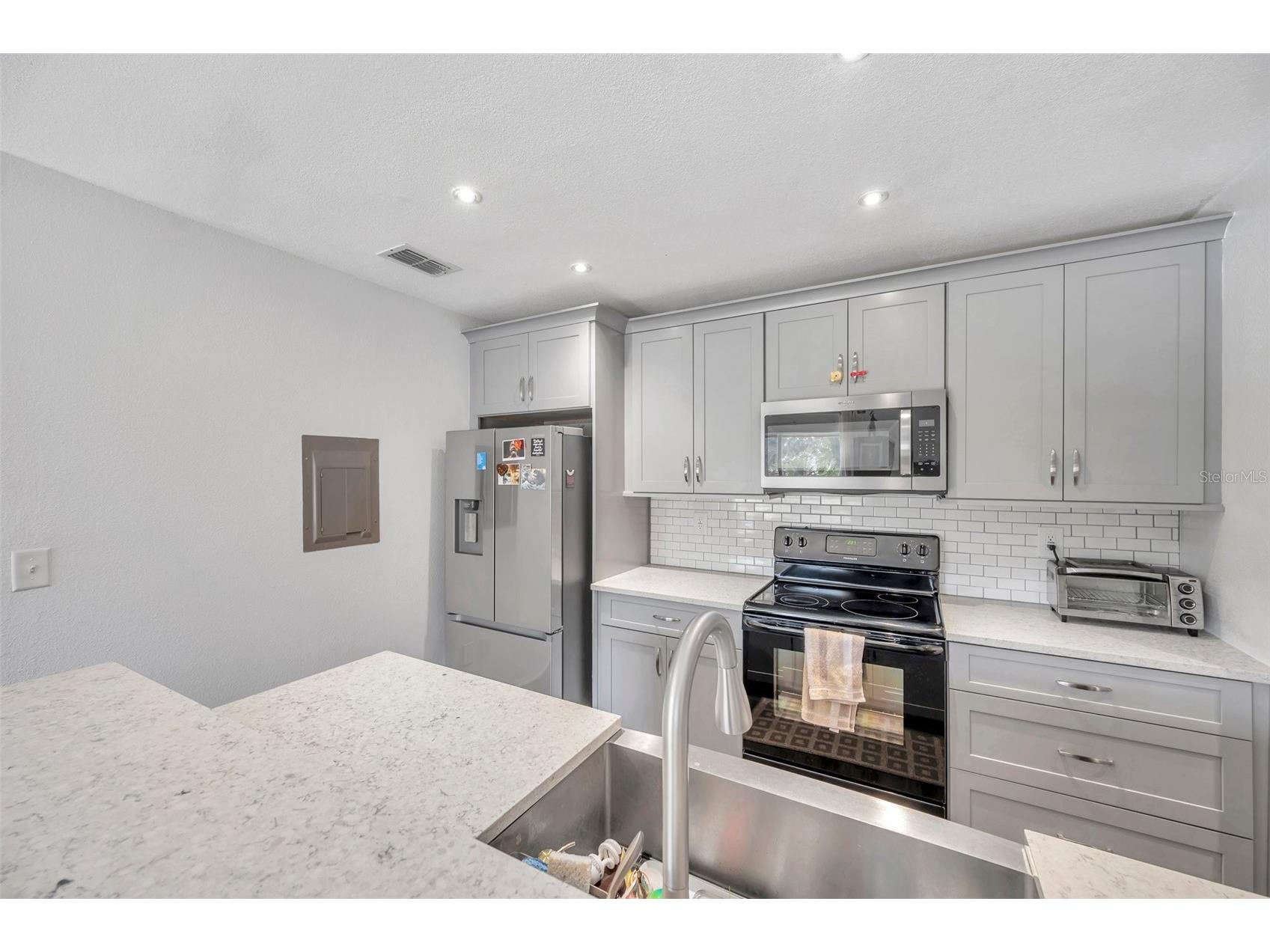 2937 Bough Avenue #D Clearwater FL 33760 TB8499960 image18