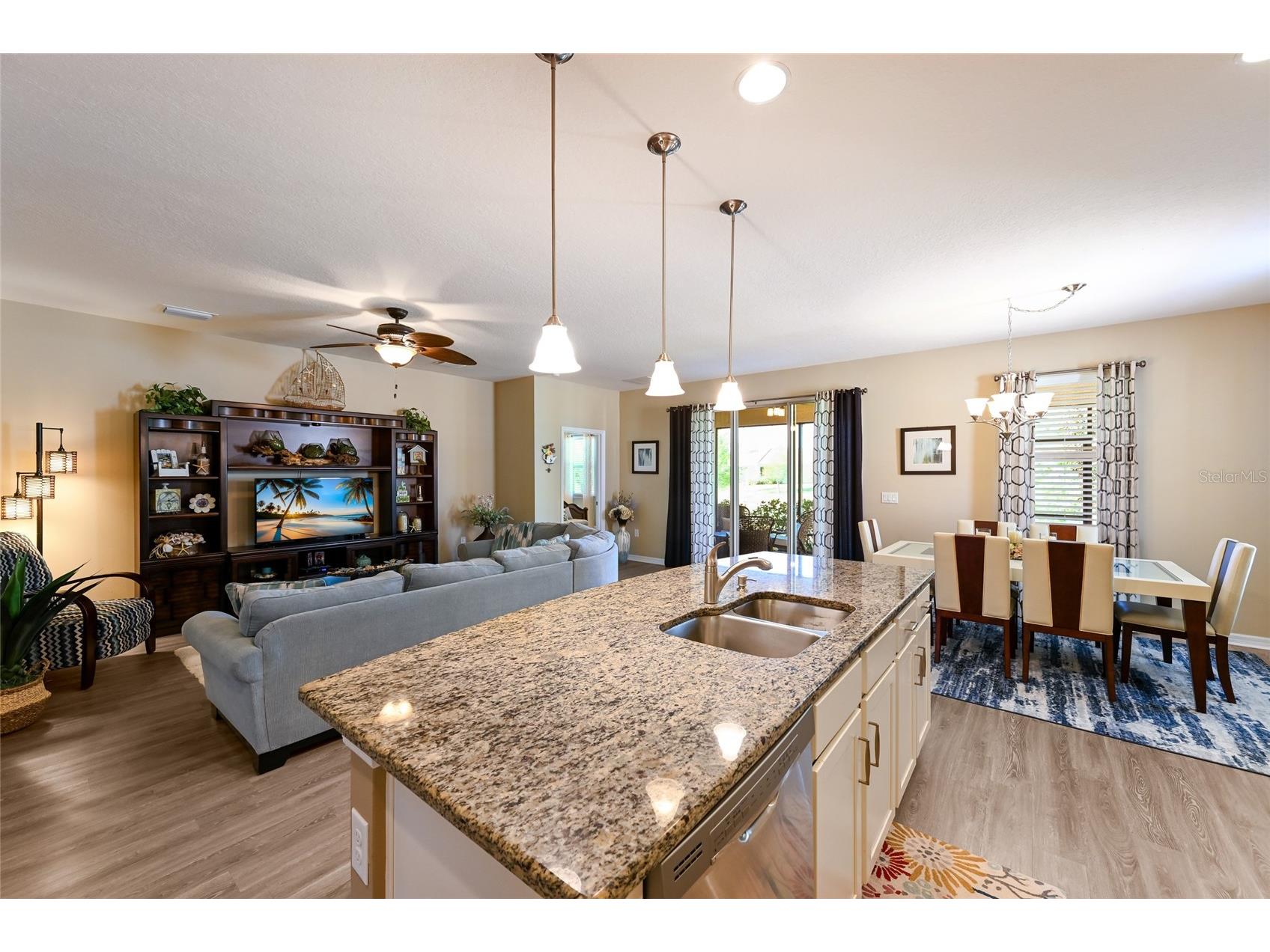 2937 Esmeralda Drive Sarasota FL 34243 A4689083 image10