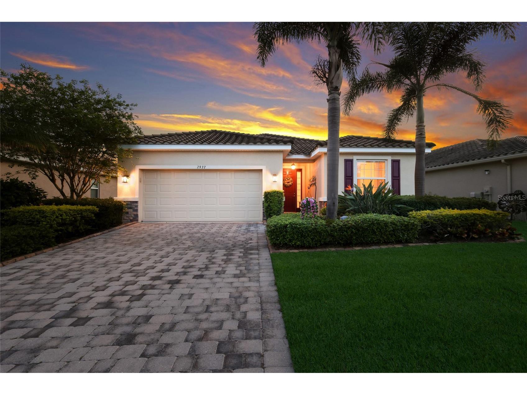 2937 Esmeralda Drive Sarasota FL 34243 A4689083 image2