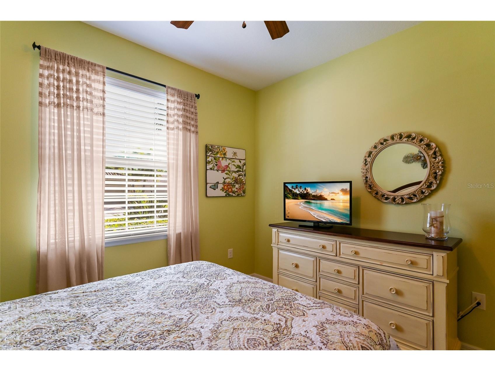 2937 Esmeralda Drive Sarasota FL 34243 A4689083 image23