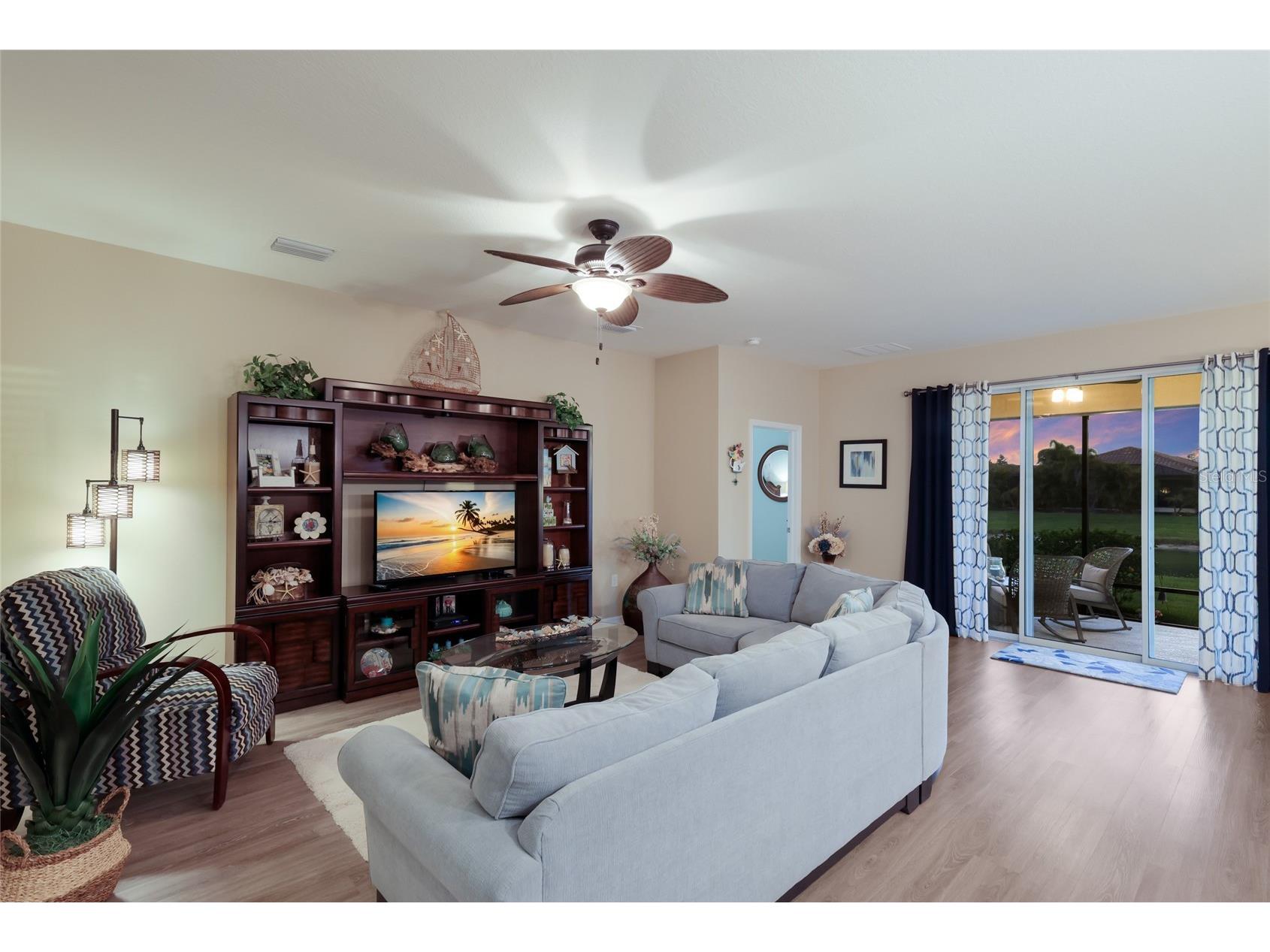 2937 Esmeralda Drive Sarasota FL 34243 A4689083 image26