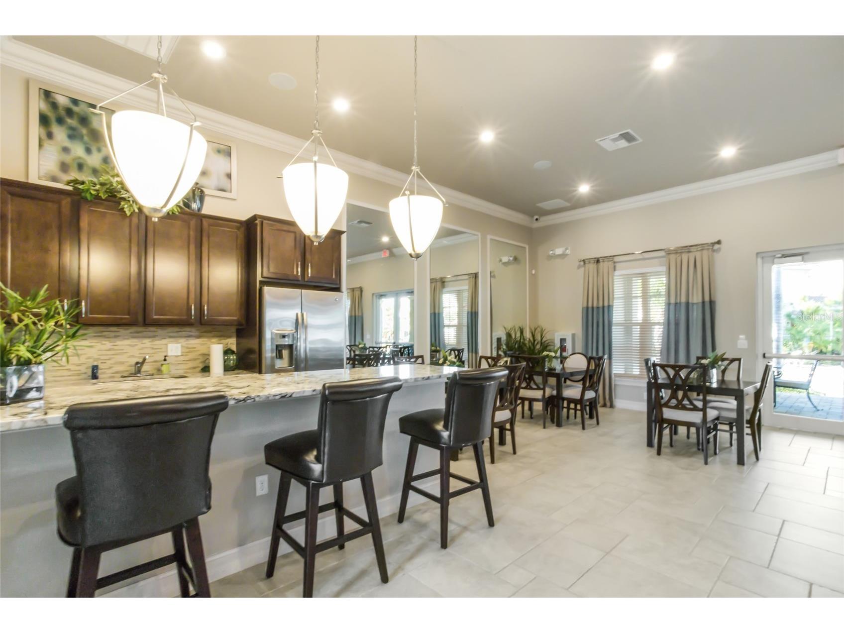 2937 Esmeralda Drive Sarasota FL 34243 A4689083 image42