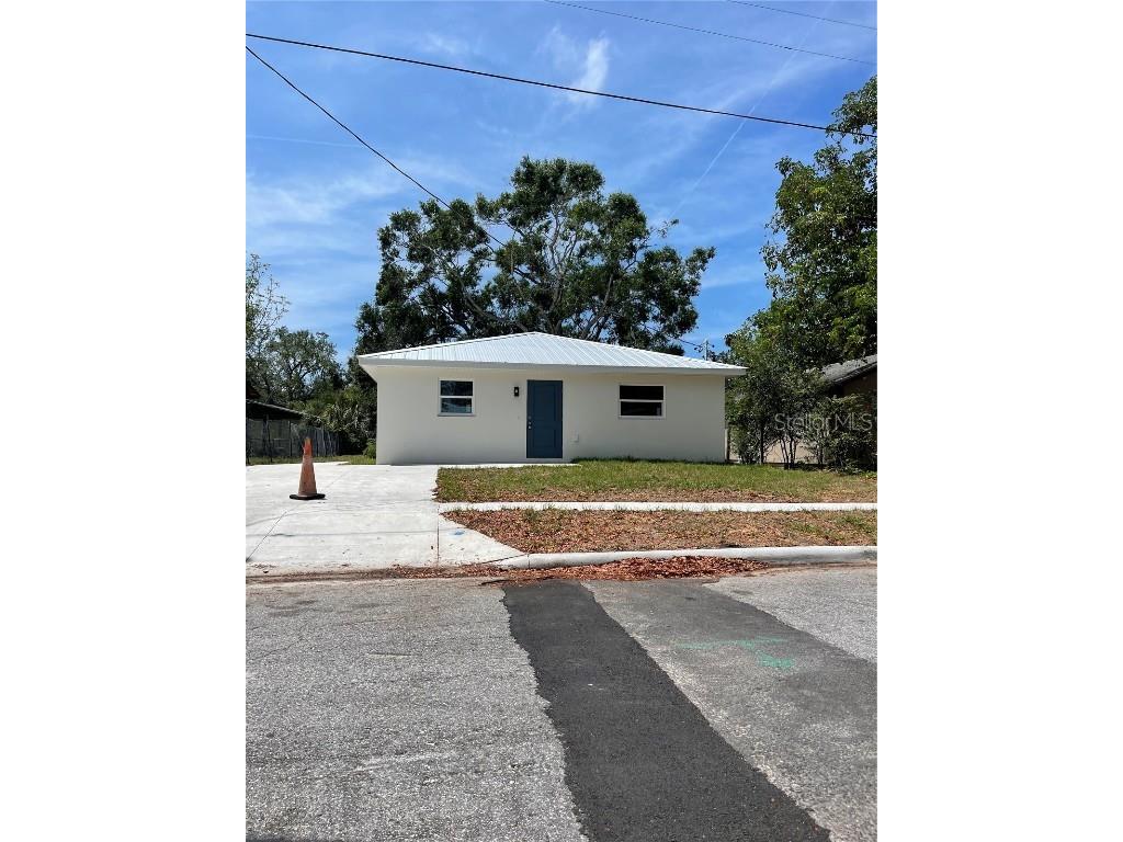 2937 Gillespie Avenue Sarasota FL 34234 A4573286 image1