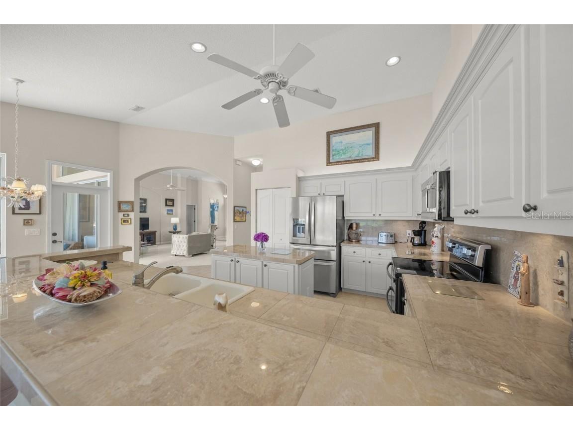 2937 Seasons Boulevard Sarasota FL 34240 A4656951 image20