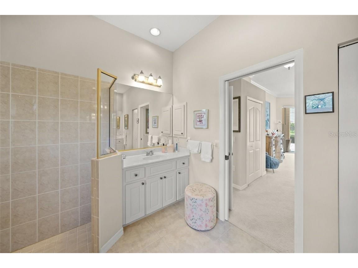 2937 Seasons Boulevard Sarasota FL 34240 A4656951 image30