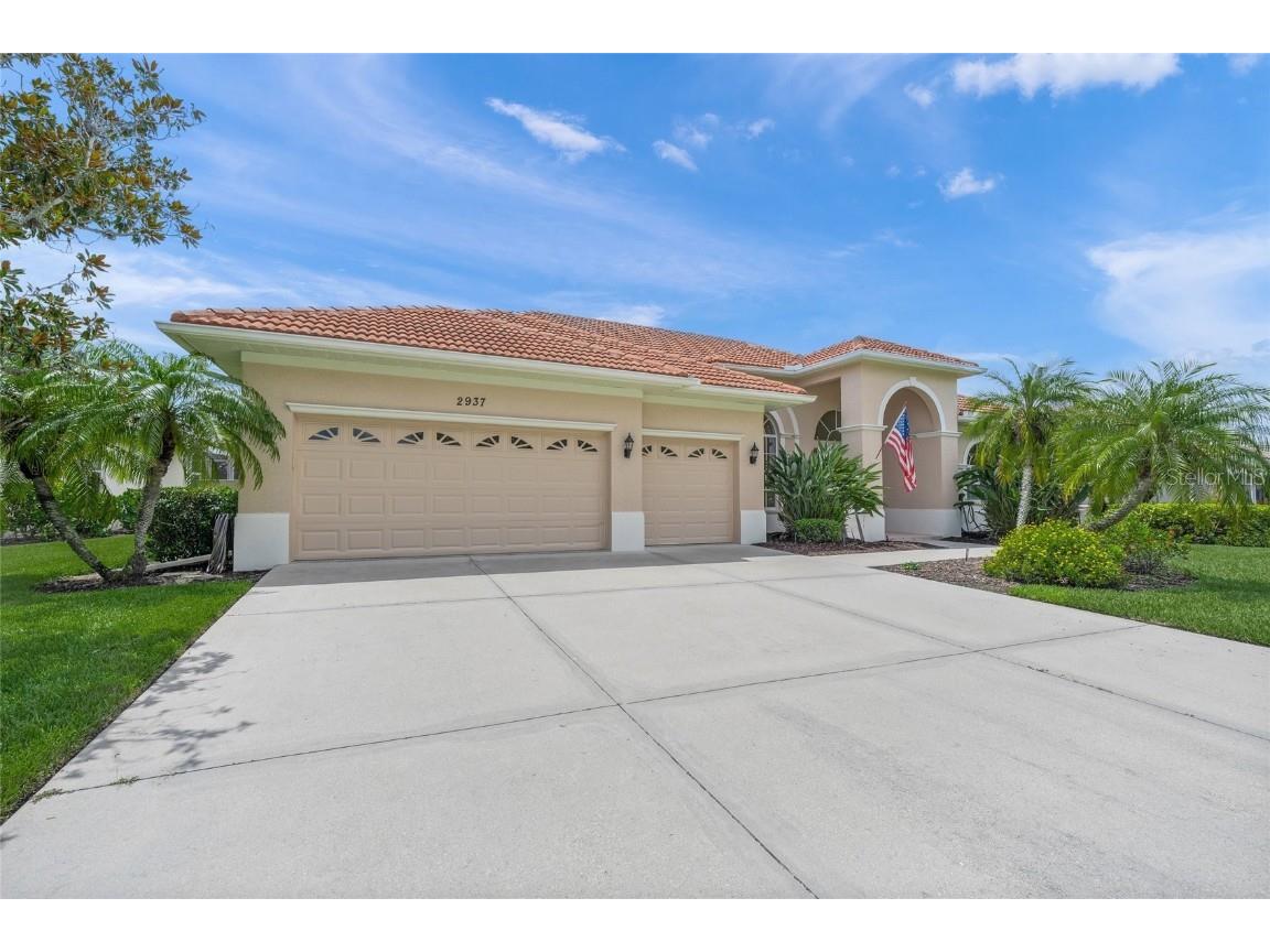 2937 Seasons Boulevard Sarasota FL 34240 A4656951 image6