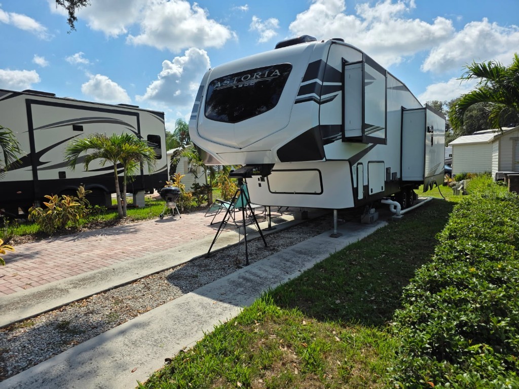 2938 Par Drive #200 Bowling Green FL 33834 TB8400178 image2