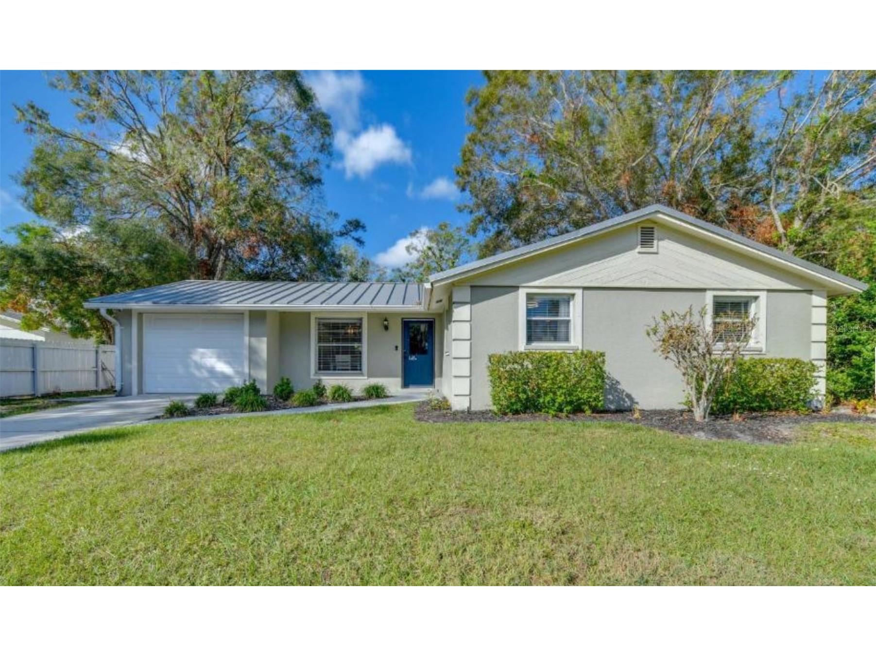 2938 W Mark Drive Sarasota FL 34232 A4679502 image1