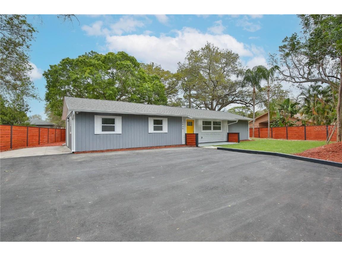 2939 Hyde Park Street Sarasota FL 34239 U8154828 image1