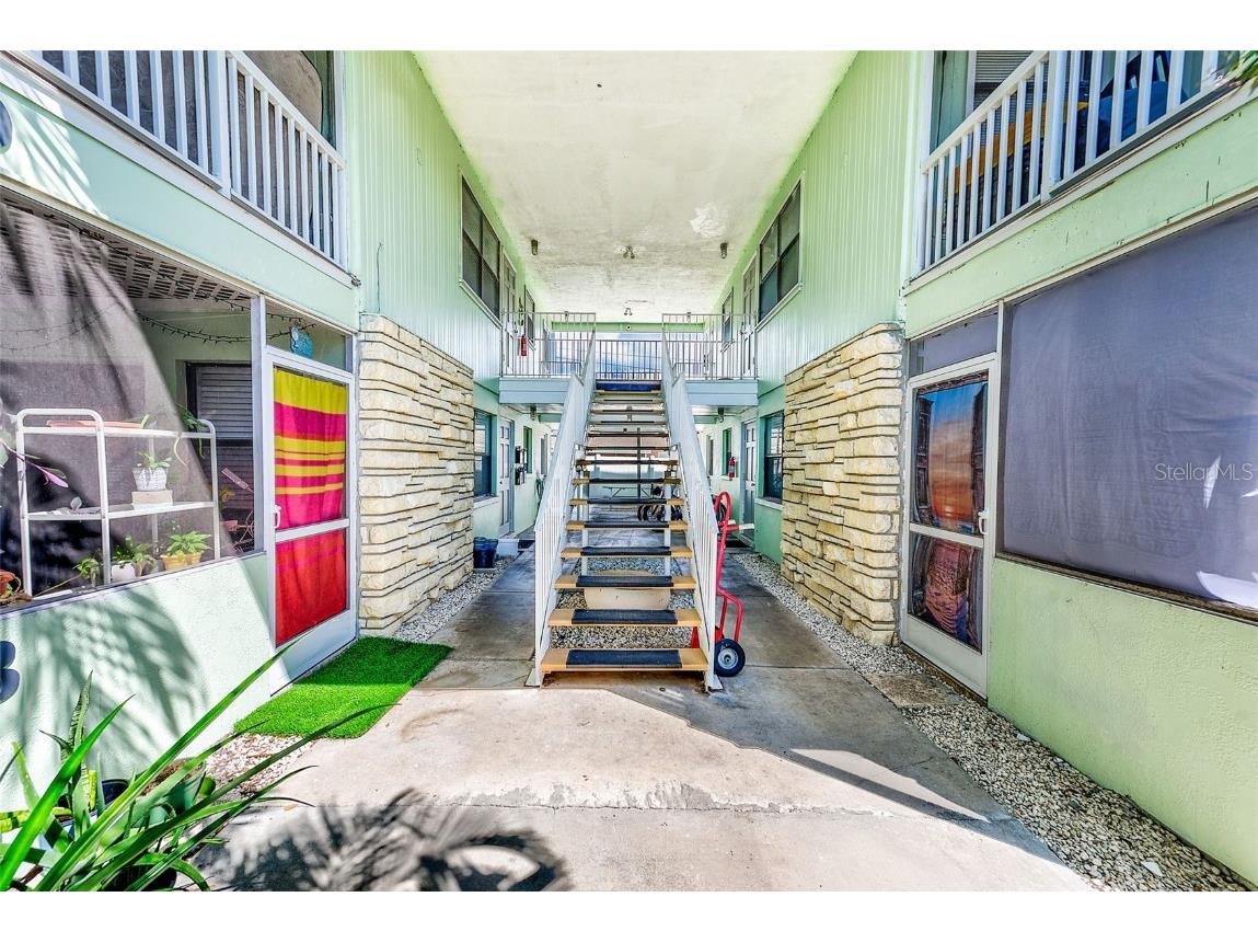 2939 Los Altos Drive #D Belleair Bluffs FL 33770 TB8437527 image27