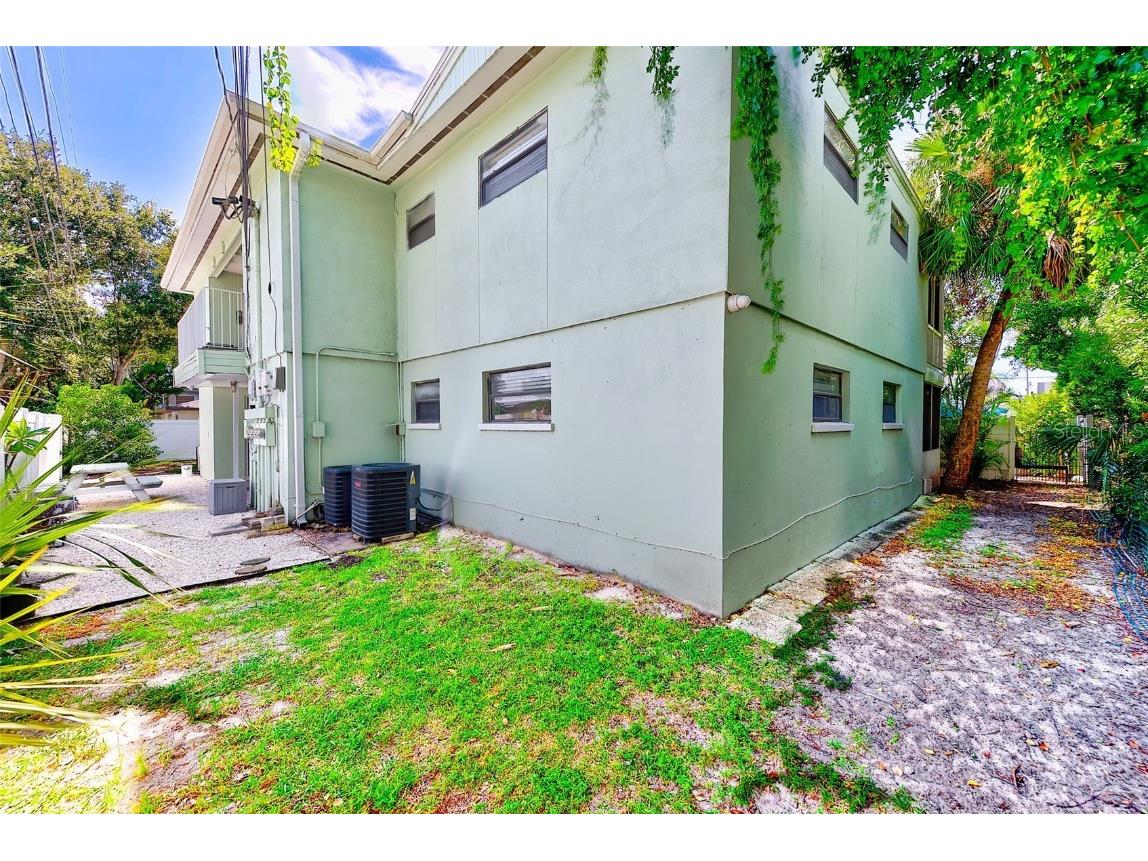 2939 Los Altos Drive #D Belleair Bluffs FL 33770 TB8437527 image33