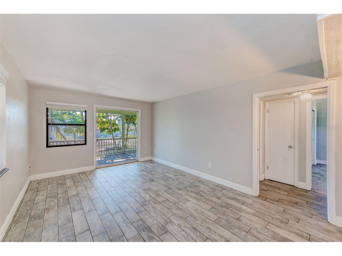 2939 Los Altos Drive #D Belleair Bluffs FL 33770 TB8437527 image4