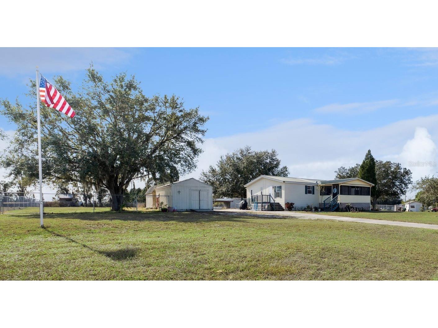 294 Cesara Estates Loop Mulberry FL 33860 TB8454551 image1