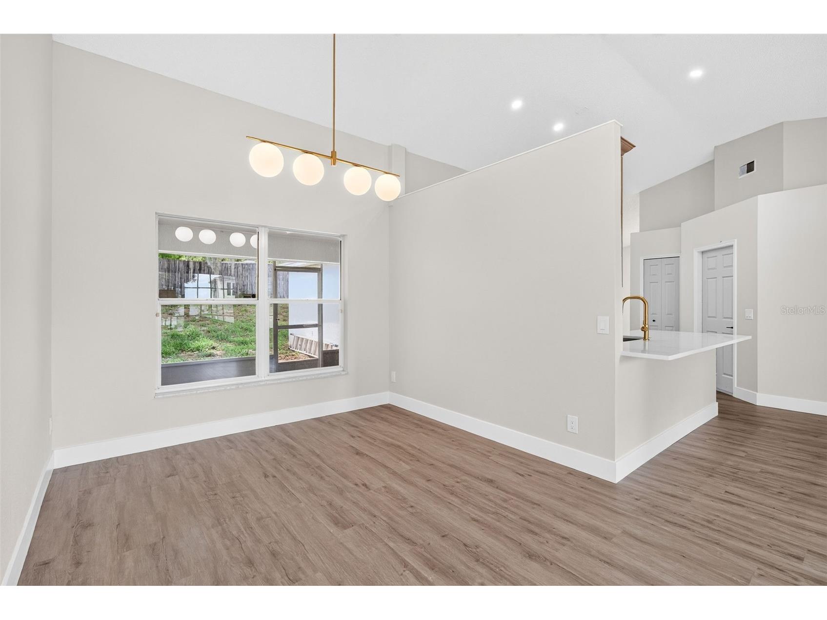 294 Lake Doe Boulevard Apopka FL 32703 TB8527156 image4