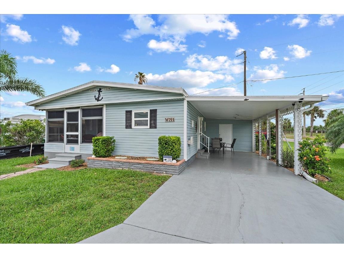 294 Nassau Drive Palmetto FL 34221 A4658037 image1