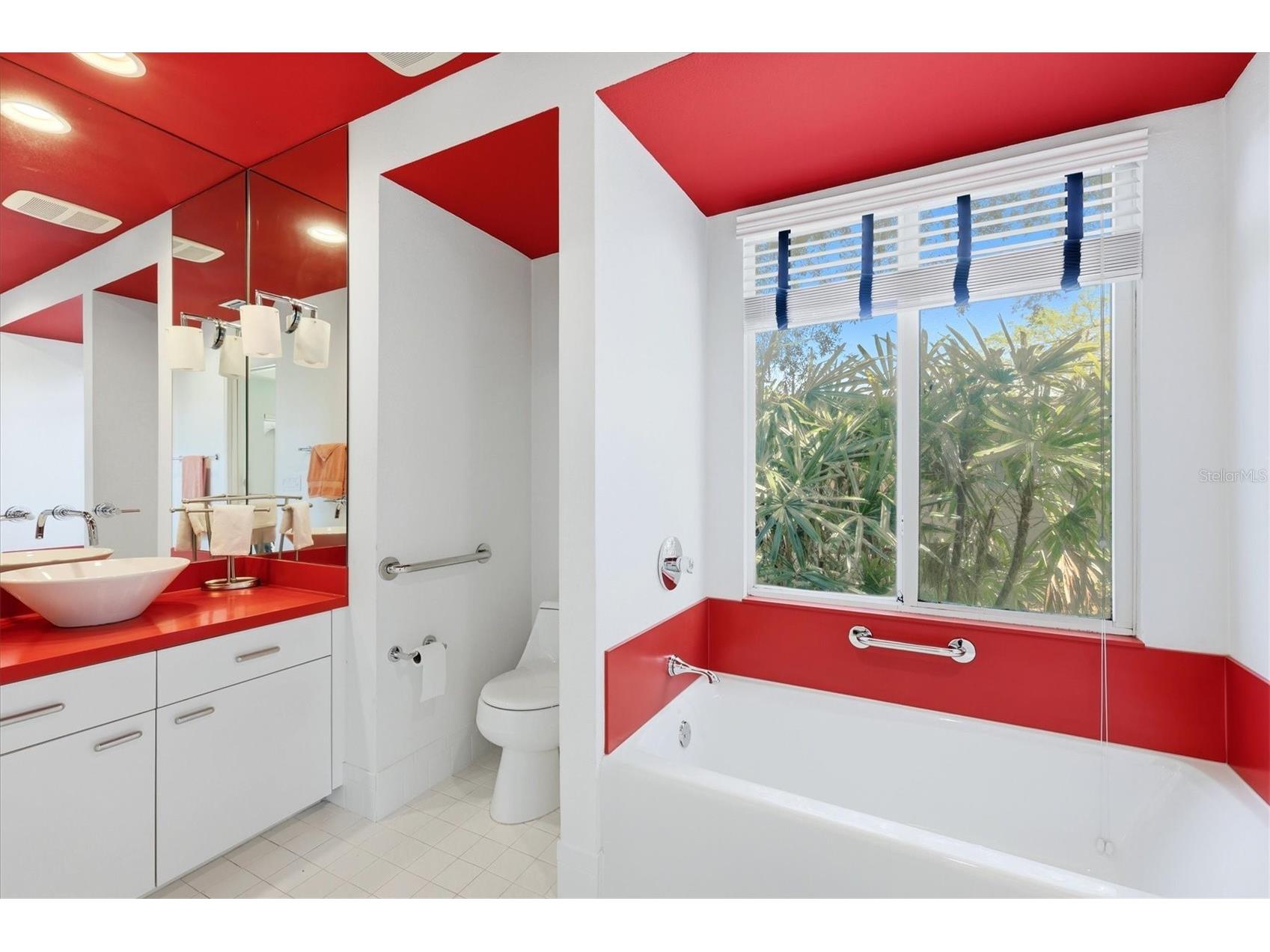 2940 Bougainvillea Street Sarasota FL 34239 - PHILLIPPI CREEK A4689977 image15