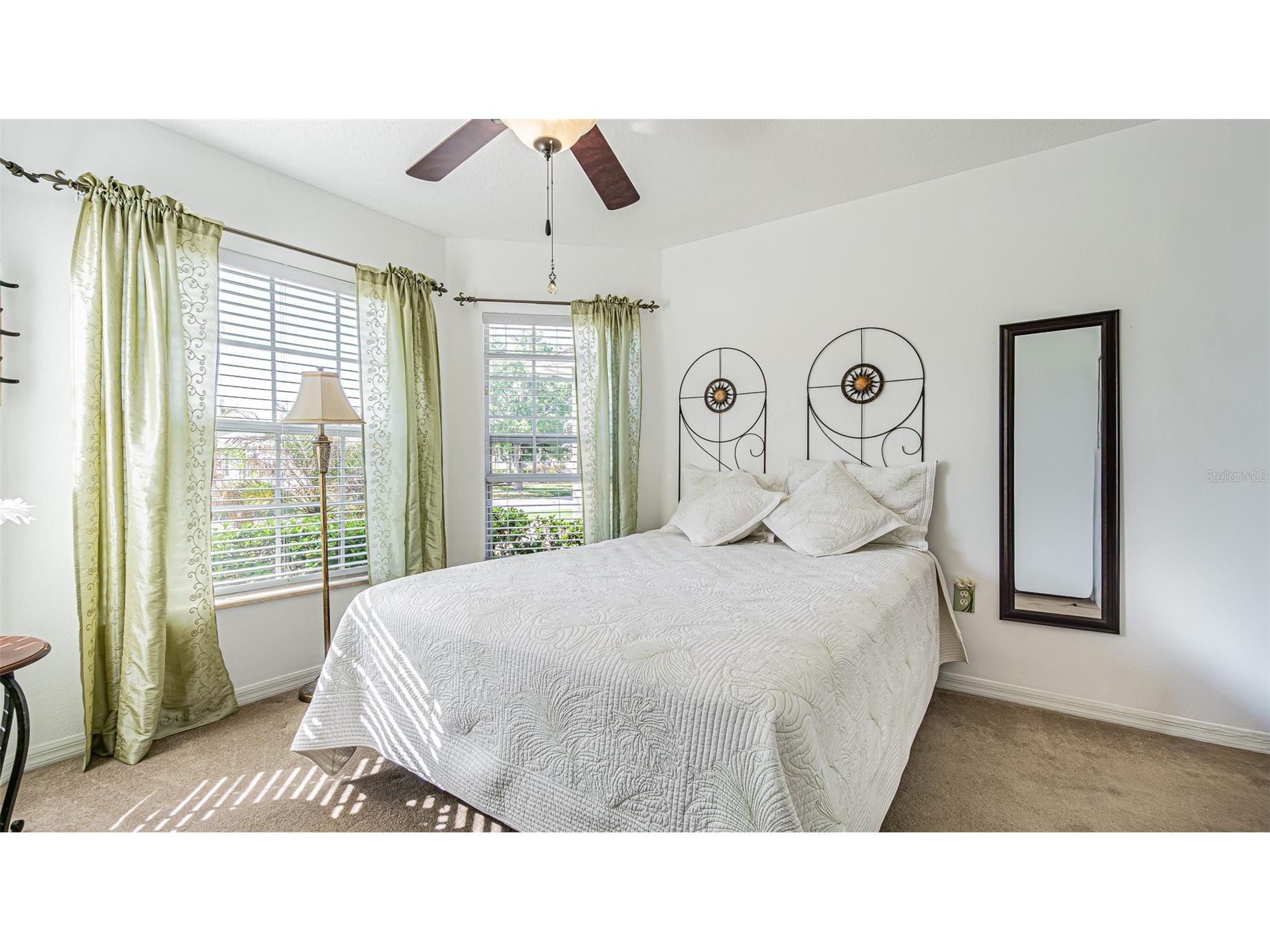 29407 Snap Hook Drive San Antonio FL 33576 TB8485731 image18