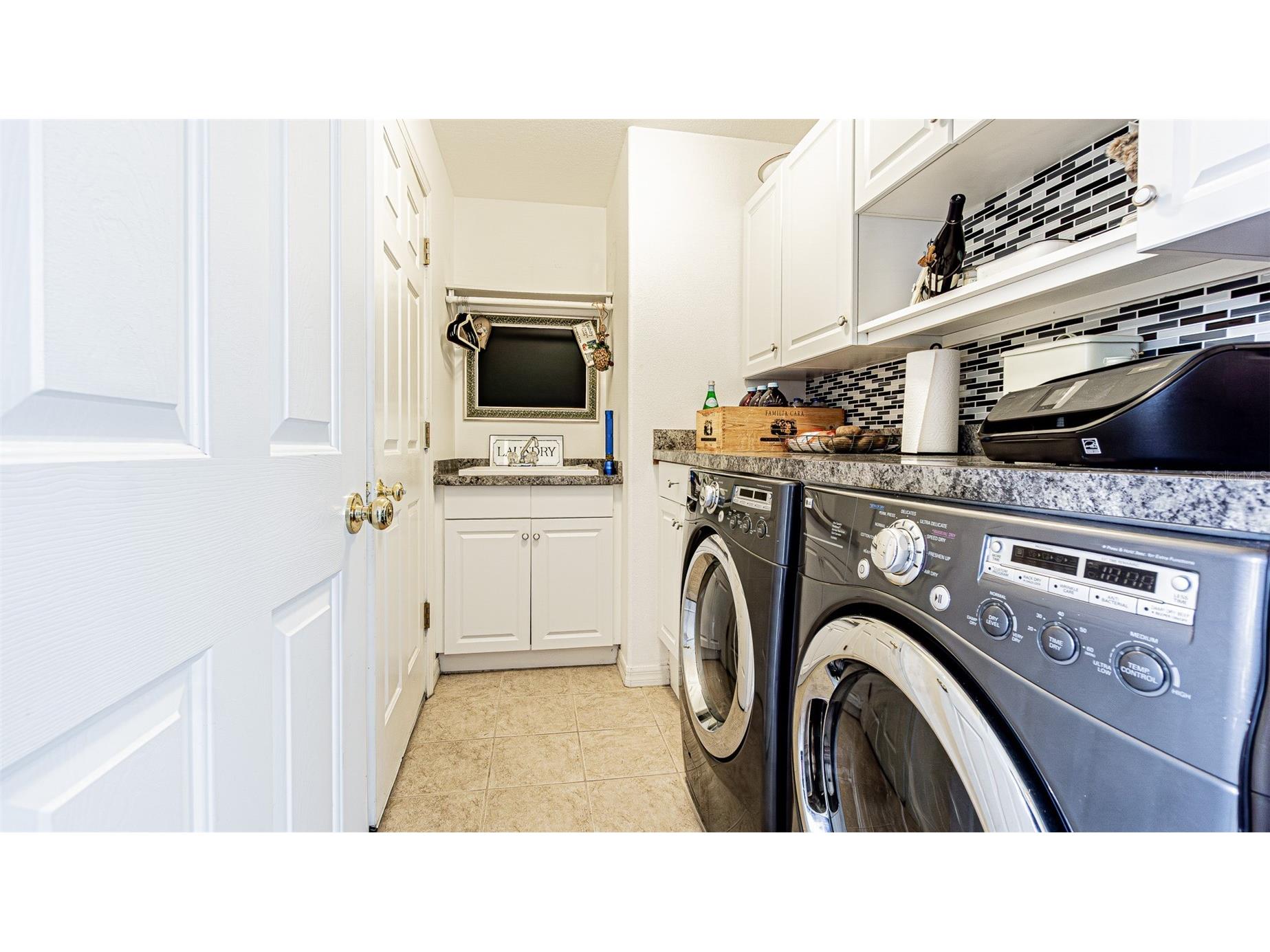 29407 Snap Hook Drive San Antonio FL 33576 TB8485731 image21