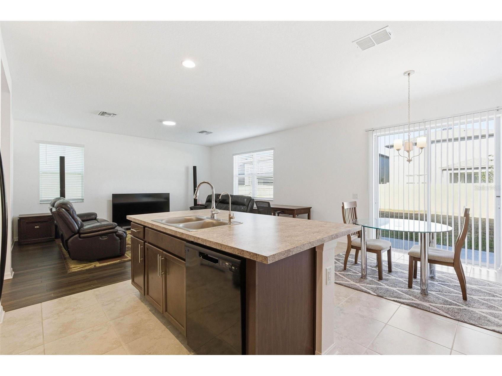 2941 Adams Cross Drive Zephyrhills FL 33540 TB8469935 image12