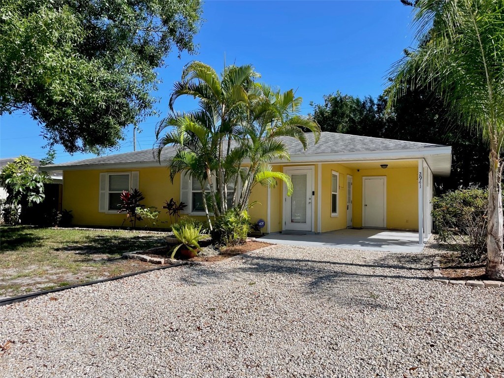 2941 Oak Street Sarasota FL 34237 A4571563 image1