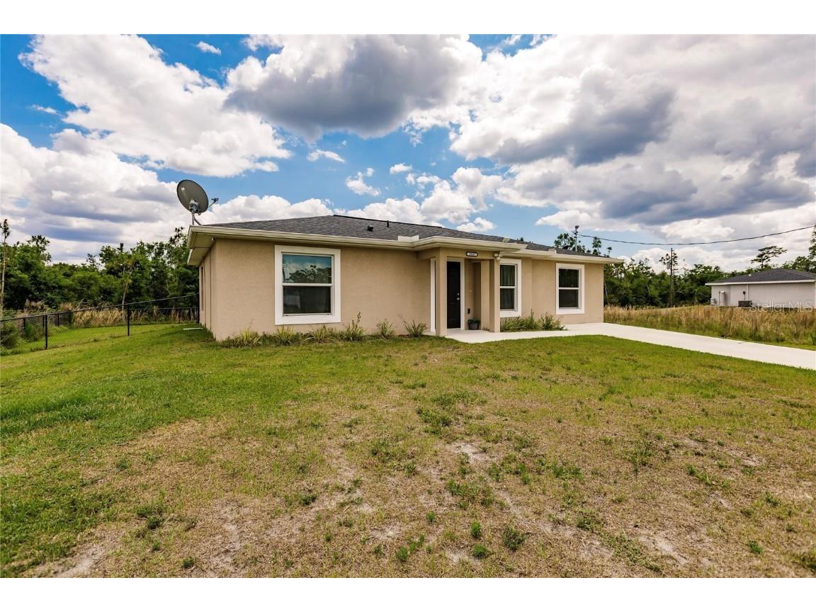 29417 Goodhue Street Punta Gorda FL 33982 C7492063 image1