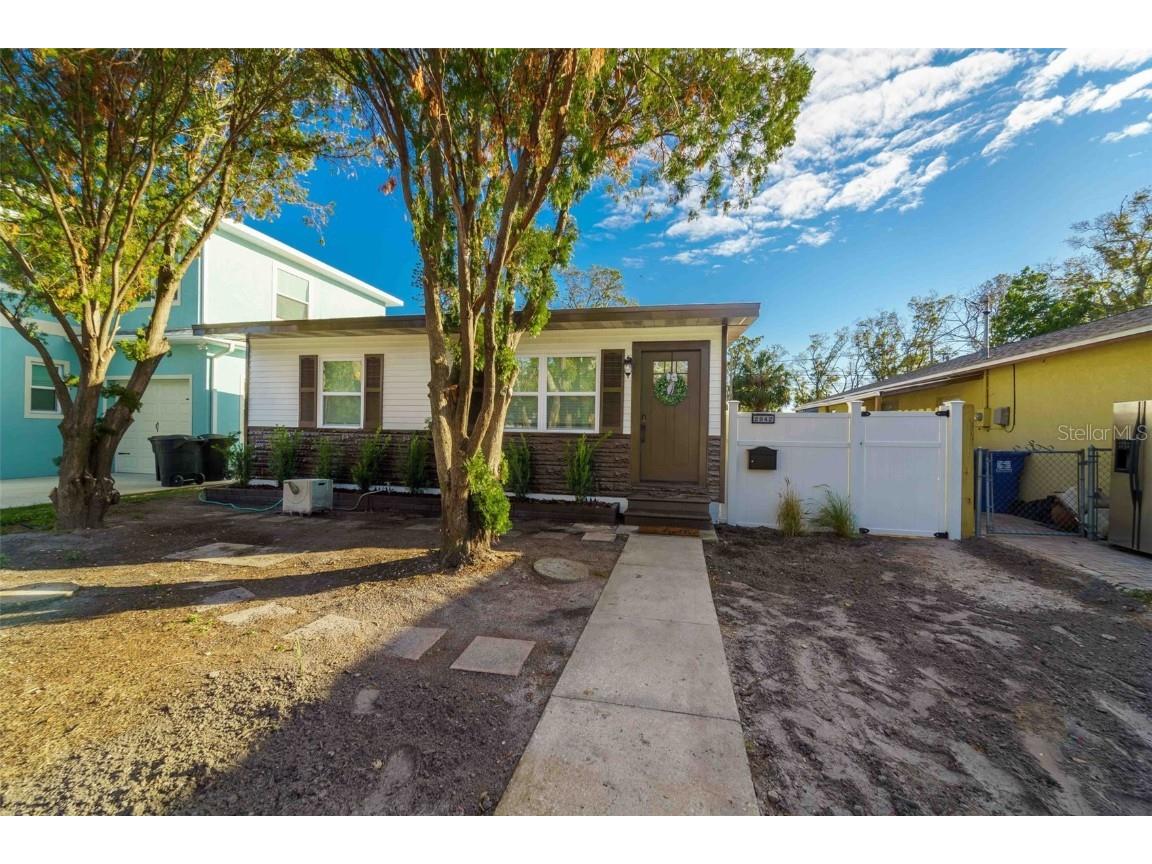 2942 24th Avenue N Saint Petersburg FL 33713 TB8335899 image1