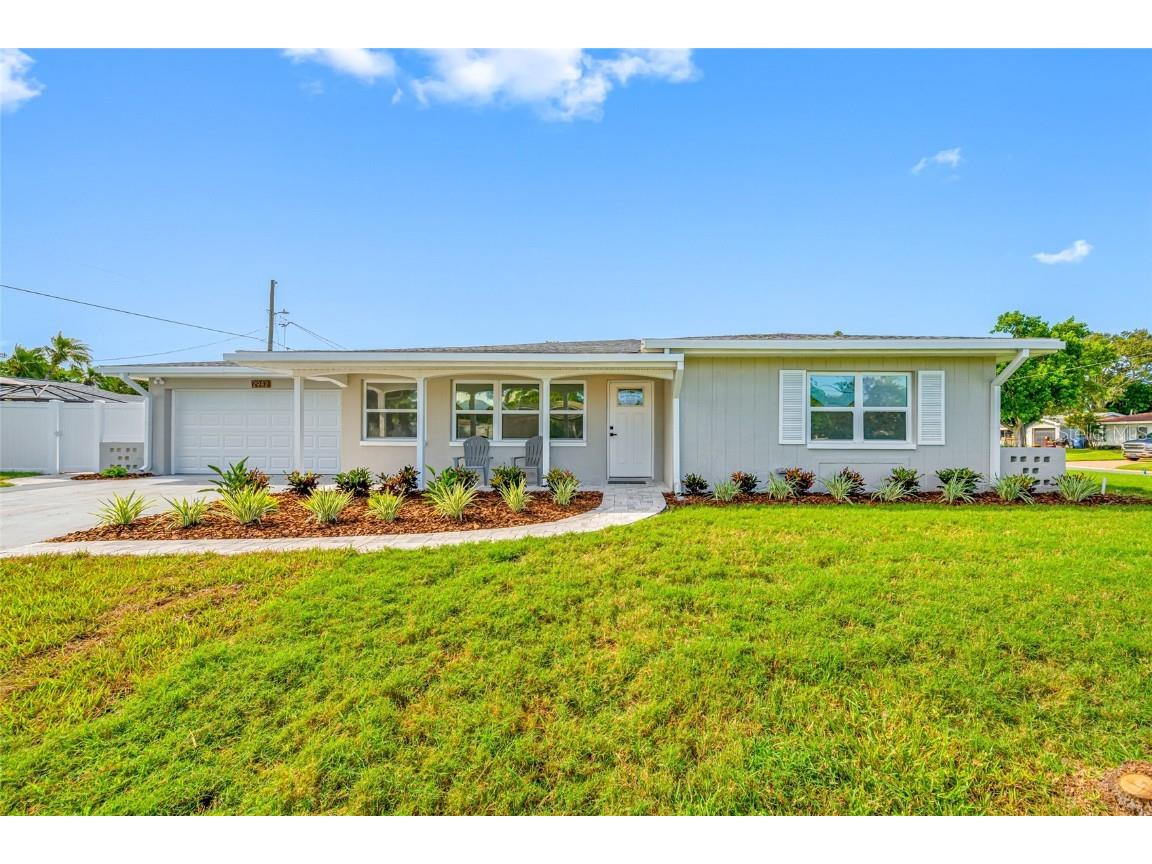 2942 63rd Avenue S Saint Petersburg FL 33712 TB8431345 image1