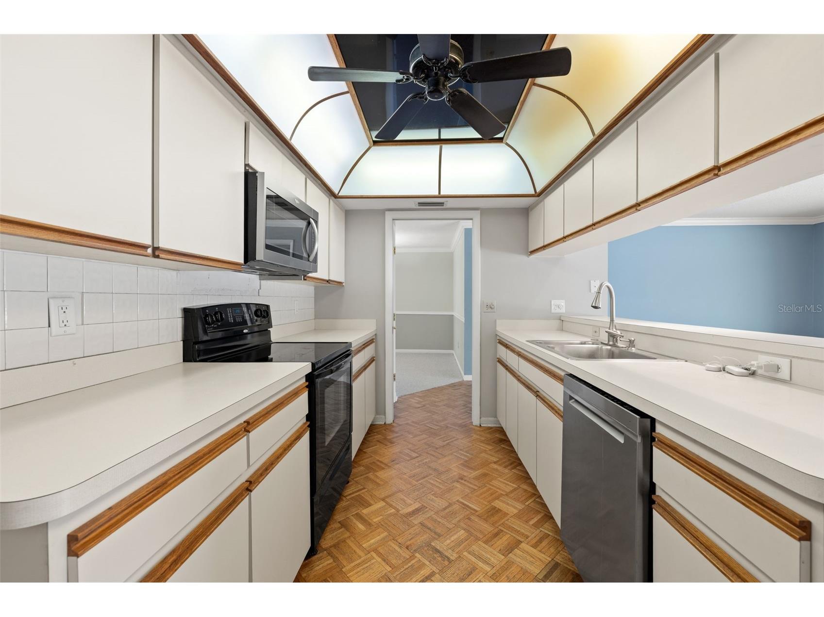 2942 Clubhouse Drive W Clearwater FL 33761 TB8528508 image25