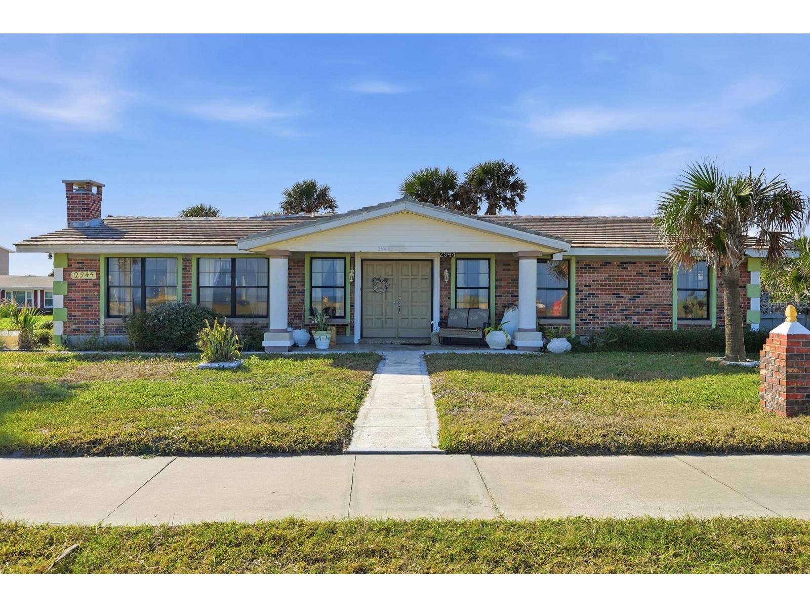 2944 Ocean Shore Boulevard Ormond Beach FL 32176 V4946571 image1