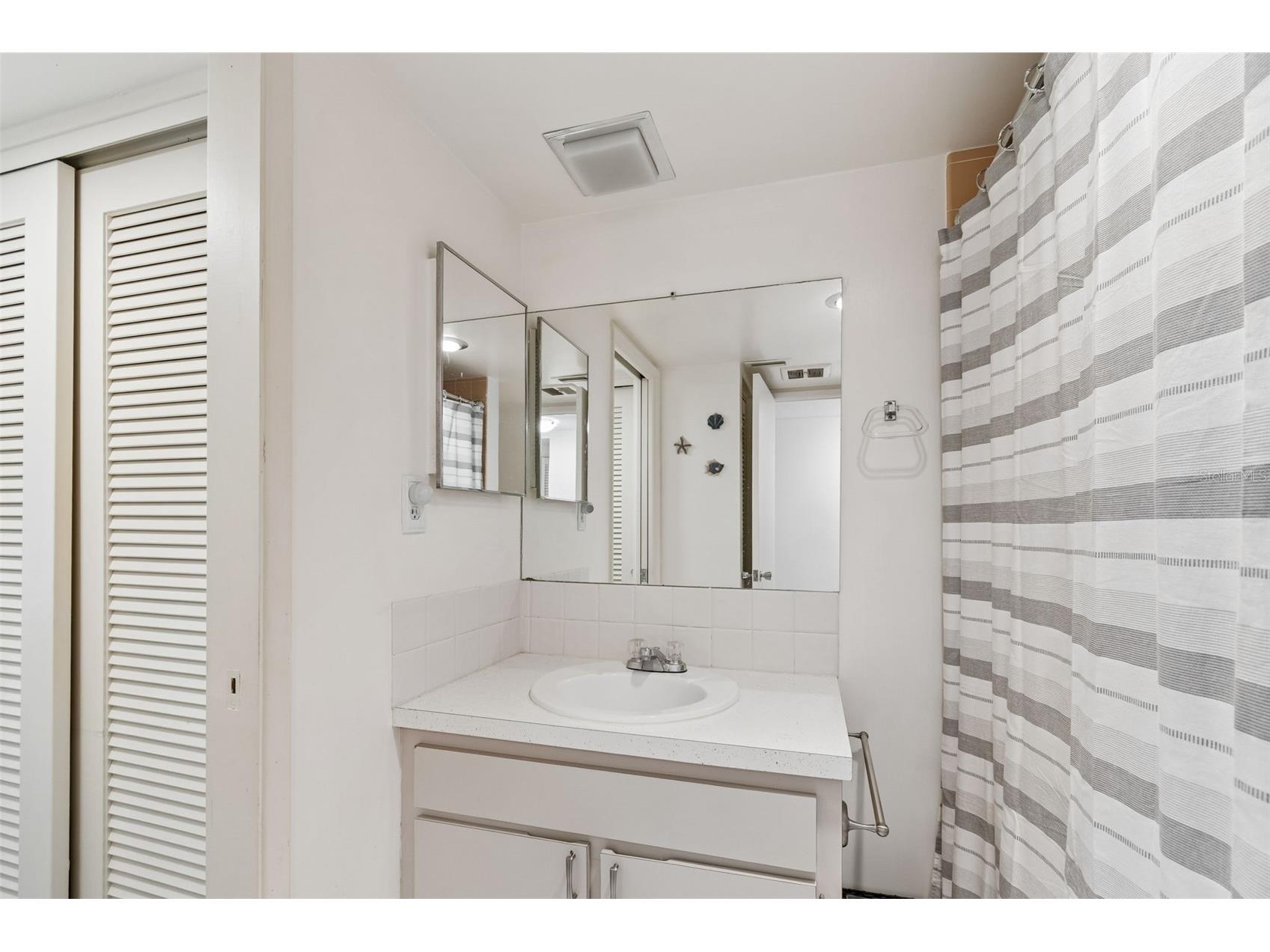 2944 W Bay Drive #106 Belleair Bluffs FL 33770 TB8495009 image44