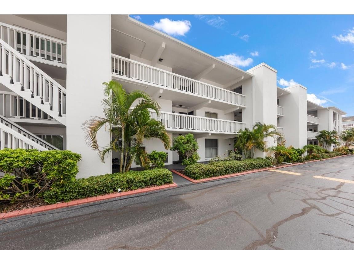 2944 West Bay Drive #305 Belleair Bluffs FL 33770 U8251163 image1